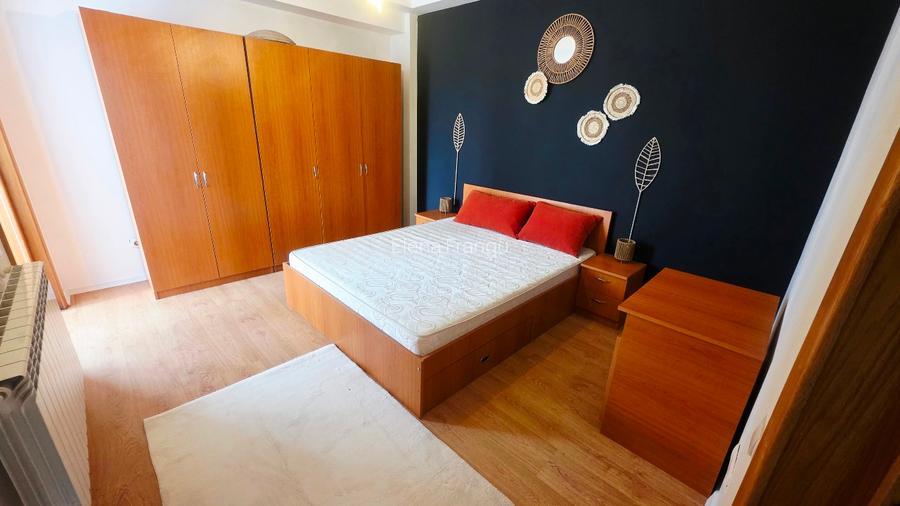 Nou renovat 100mp 3camere et.3  - 5