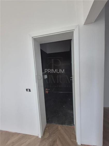 Duplex modern - zona foarte buna - interior spatios - departit prin camera tehni - 17