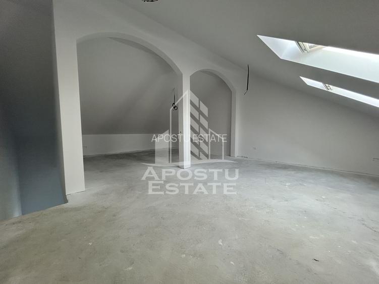 Vand apartament in triplex P+E+M, proiect deosebit, la alb, Sacalaz. - 7