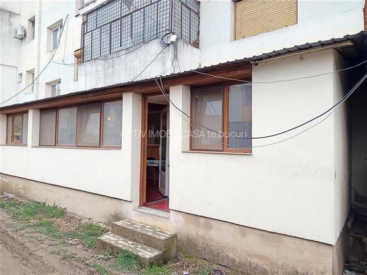 Apartament 2 camere in zona centrala Moldova Noua - 16