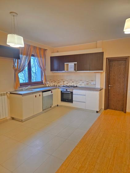 Polona, b dul Dacia - 28