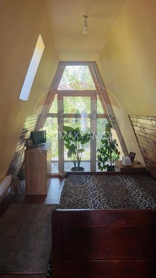 Casă / Vilă cu 4 camere de vânzare - 12