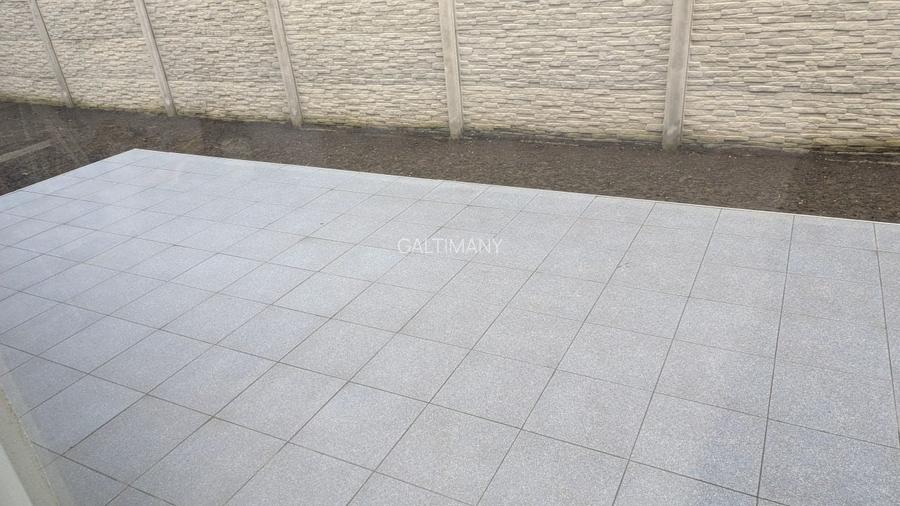 Vila noua parter  Buftea,  25 de min de București - 25