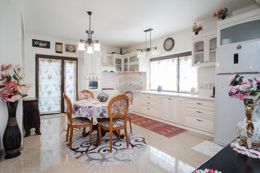 0% Comision - VILA de LUX de vânzare – Cu iaz natural - 14