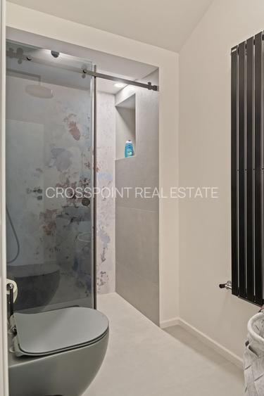 Vilă unică cu grădină generoasă și piscină / 4 locuri de parcare - 45