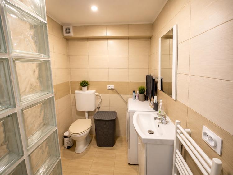 Garsonieră modernă cu curte proprie – Zona Schit | 32 mp utili