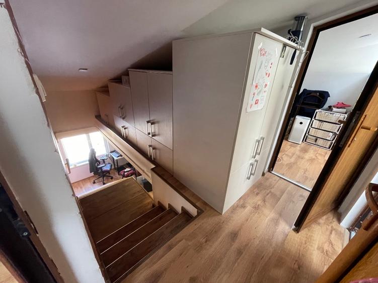 Vand Duplex 4min pe jos de Metrou Apărătorii Patriei 3 camere 2 bai 72mp
