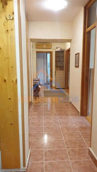 Apartament de vanzare cu 3 camere, zona Sebastian