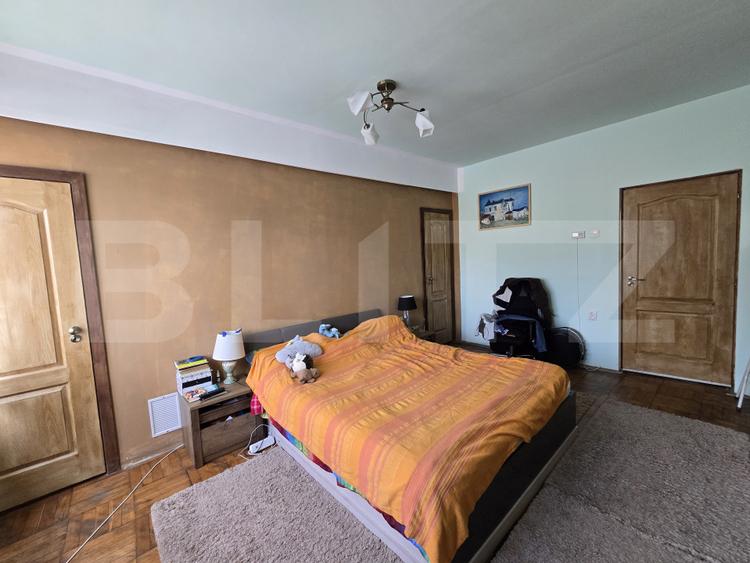 Apartament in casa 100 mp, 3 camere, teren 260mp, zona Dambul Rotund