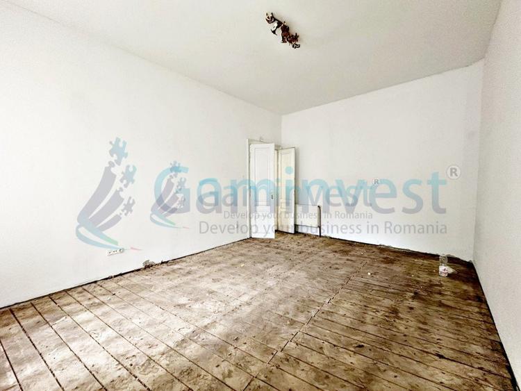 Casă ultracentrală cu apartament și demisol, zona Republicii pietonala, Oradea