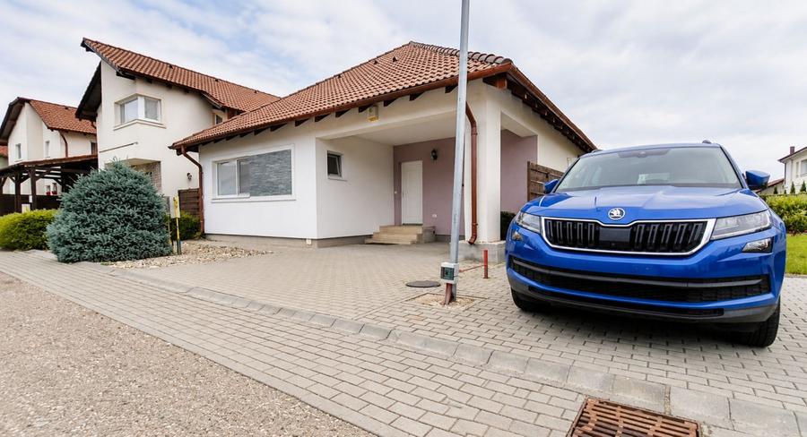 Casă modernă 3 camere în Via Carmina – Vladimirescu