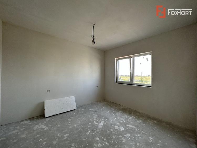 Duplex 4 camere si asfalt, Sacalaz - Parter + Etaj - ID V5368