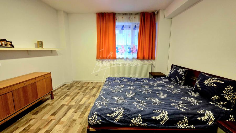 Apartament cu 5 camere-239 mp.+ terasa 358 mp. Prelungirea Ghencea 281- parter - 44