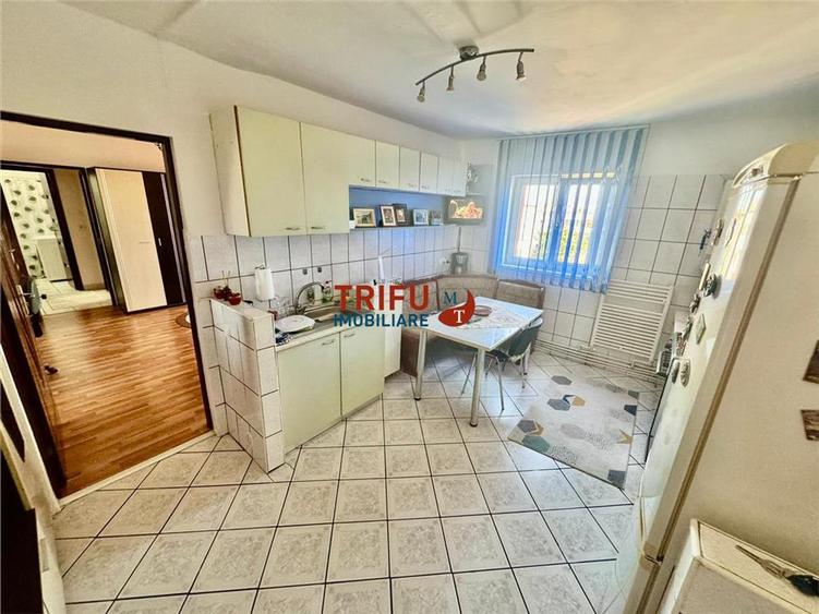 Apartament 2 camere zona Liceul Sportiv