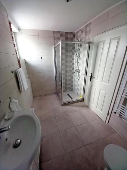 Afacere la cheie. Pensiune de 400 mp utili in Sibiu