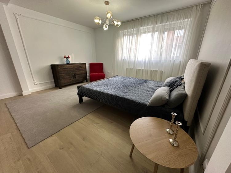 Vila 6 camere de inchiriat pentru angajati, 7-8 persoane- zona Pipera/ Rond OMV