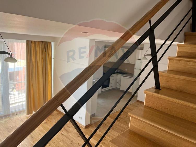 INCHIRIERE Apartament cu 3 camere tip duplex in zona Nordului