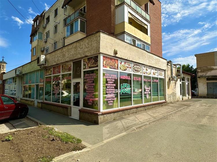 Spatiu comercial 140 mp , parter. Zona Micalaca 500 , Strada Sighisoara.