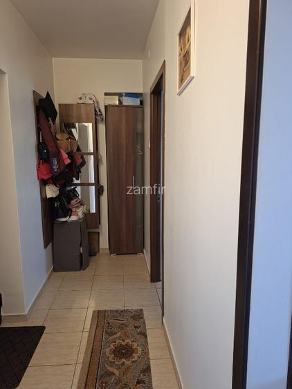 Apartament o camera - zona Nicolina 2 - 9