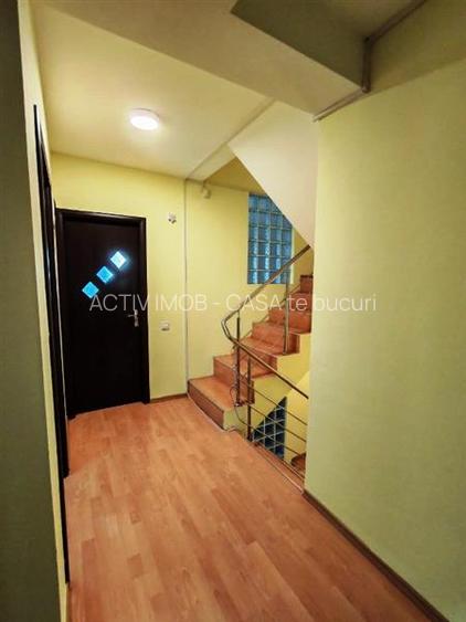 Vanzare Casa  - Vila - Prelungirea Ghencea - Margelelor - teren 300mp -  225000E - 21