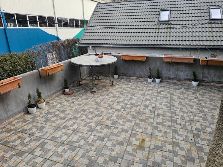 Vatra Luminoasa - 2 camere in vila, etaj 1/1 - terasa 20 mp, intabulare, 229000€