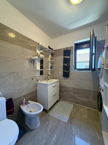 Apartament 4 camere, decomandat, etaj 3 - Giroc, zona Planetelor