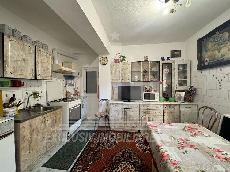 Casa individuala | 8 camere | 440 mp | Toate utilitatile | Maieri