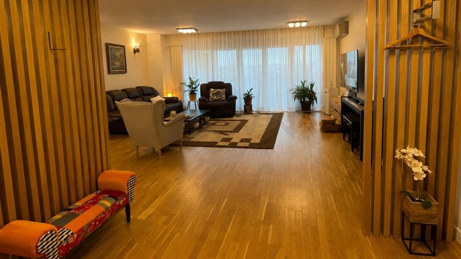 REA1028853 4 camere Baneasa vedere lac