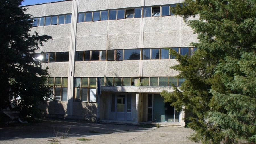 Bacaului 110.000mp + 40.000mp hala 1.900.000euro