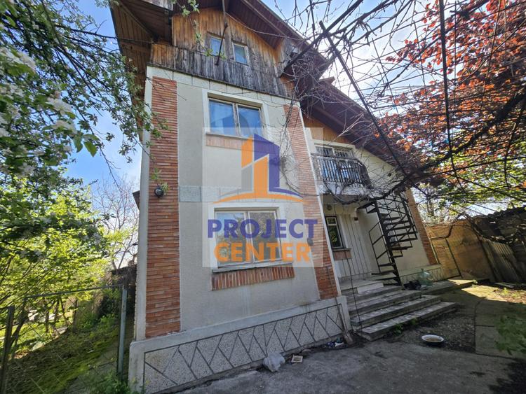 Casa cu 4 camere, anexa si teren de 1416 mp in Leordeni