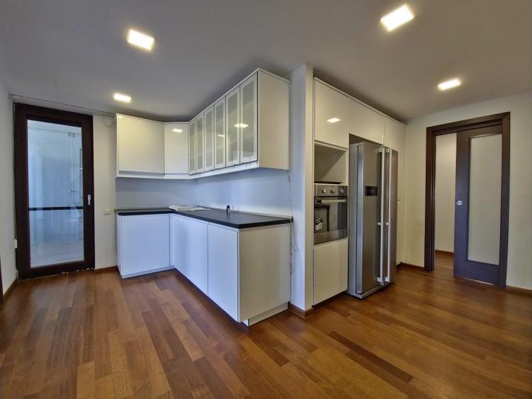 Apartament 5 camere Aviatorilor