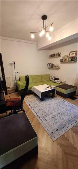 Apartament 3 camere, etajul 2/4, zona Foisorul de foc