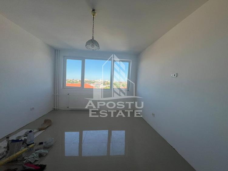 Apartament cu 2 camere, decomandat, renovat, zona Dambovita