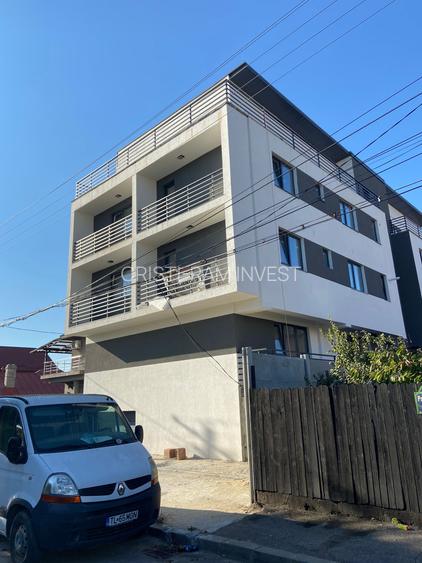 Apartament ca o Casă! 3 Camere, Curte Proprie 70 mp, Bloc Nou 2021 - 2