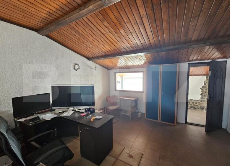 Spațiu comercial 620 mp, fost restaurant, 5 încăperi, 2 birouri, zona Sebeș