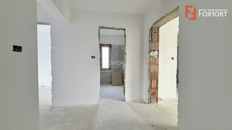 Duplex de vanzare 5 camere cu toate utilitatile - Mosnita Noua - 13
