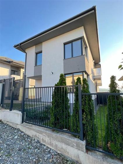 Casa Tip Duplex situata in cartierul Borhanci!