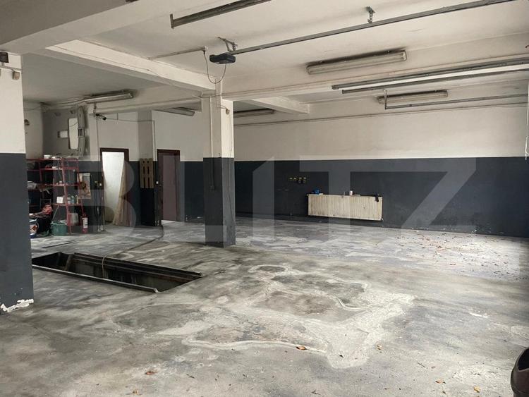 Spatiu comercial de vanzare, 5 incaperi, 328 mp, zona-Spitalul Judetean