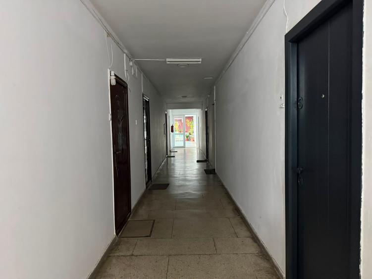 Garsoniera Titan 31 Mp Instalatii Schimbate 8 Min Metrou Pret Negociabil