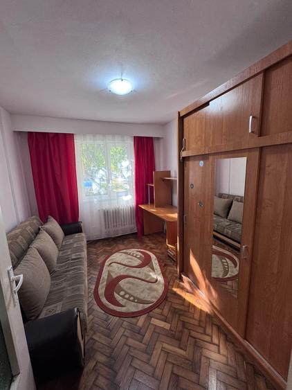 Apartament 3 Camere cu Parcare | Zonă Excelentă