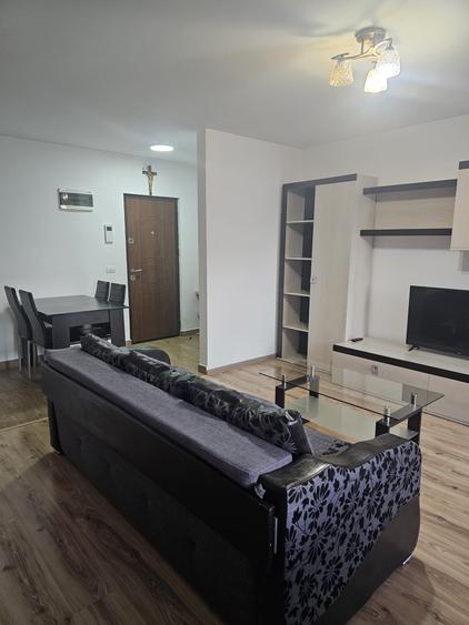 Apartament 2 camere mobilat,parcare,Tractorul-Coresi,124900 Euro