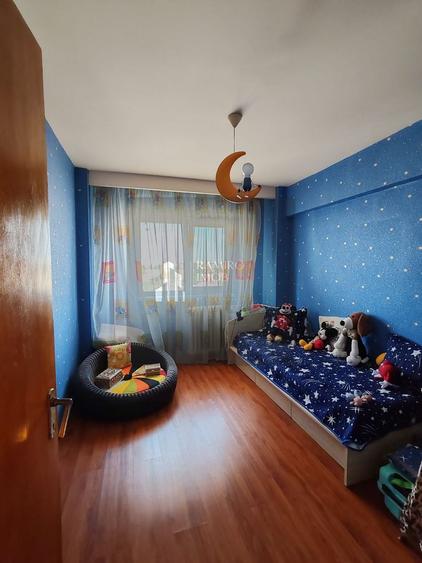 Apartament 4 camere, Sectorul 4/Izvorul Rece, 2 bai, 2 balcoane