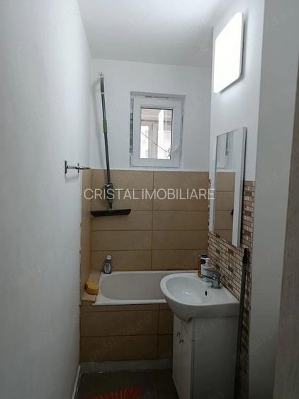 Garsoniera langa metrou 1 Decembrie, renovata, pret negociabil, etaj 4 din 9 - 8