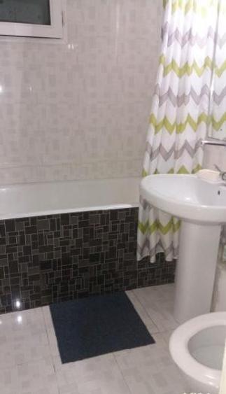 Apartament -3 camere -decomandat-Zona Rahova