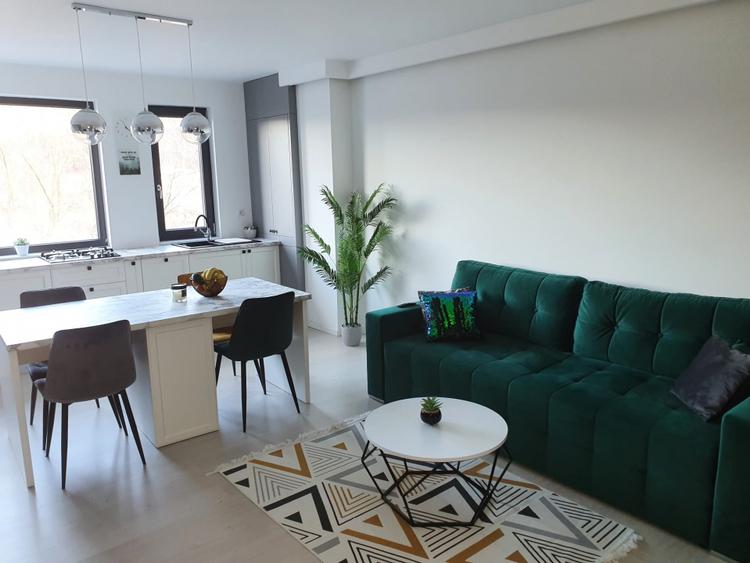 Apartament 2 camere, parcare subterana, zona Vivo