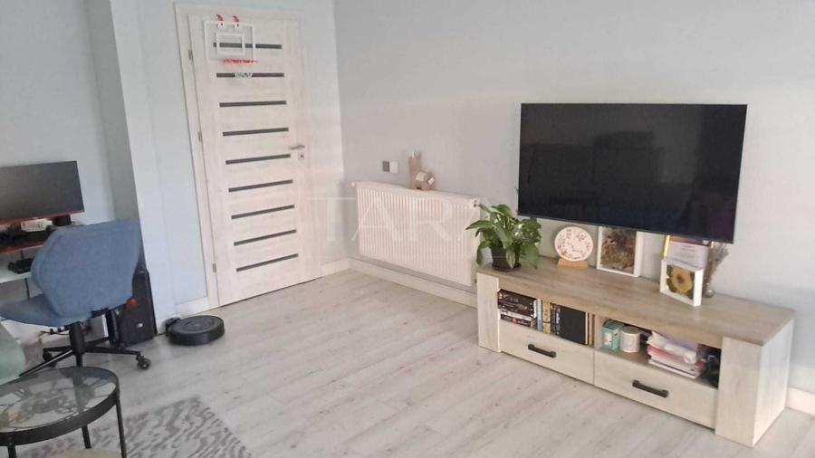Apartament cu 2 camere, 56 mp + balcon, 2 parcări, bloc 2019, Apahida.
