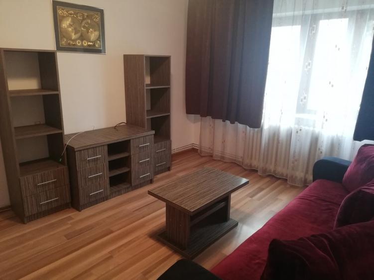 Inchiriez apartament 2 camere