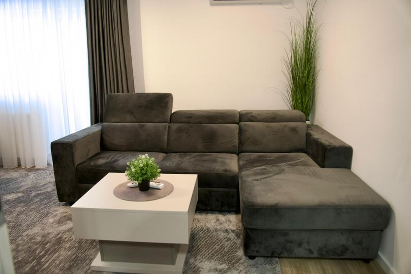 Apartament 4 camere complet renovat- Amenajat lux- Pozitie excelenta