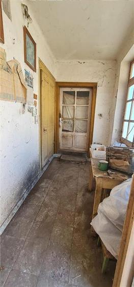 Teren 1270mp cu Casa in Santana, necesita amenajare/demolare