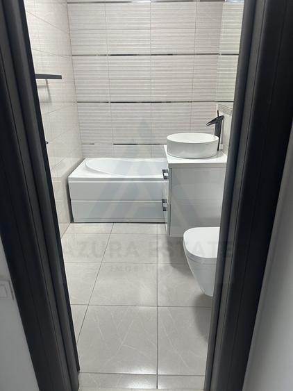 Apartament modern 4 camere 92 mp utili 2 băi zona Centrala